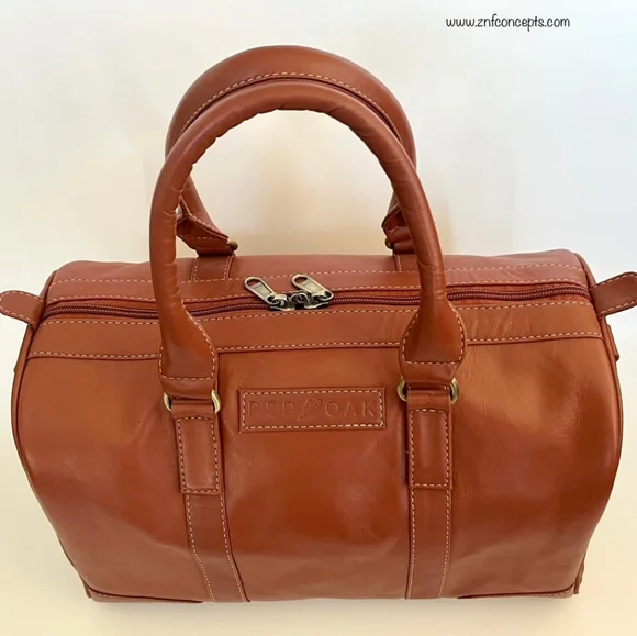 Compact Duffle Weekender bag Full grain leather - Picture 8 of 10